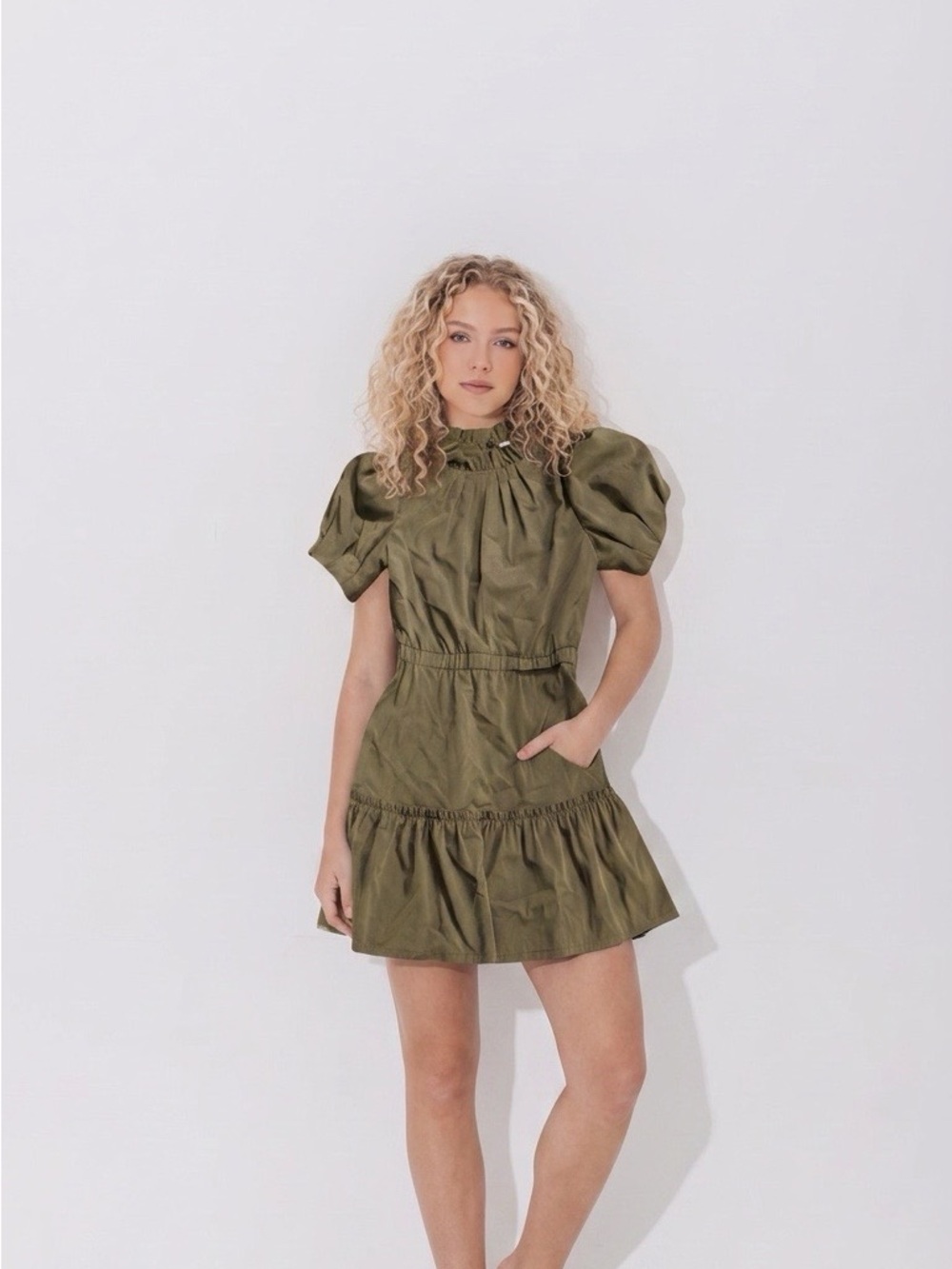 Alice & Olivia olive green midi dress Women’s Sz 6